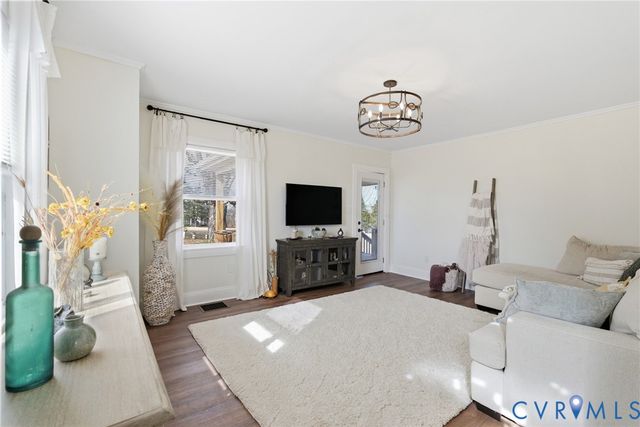 61 Mohawk Rd, Buckingham, VA 23921