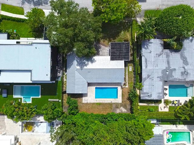 19711 NE 21ST Court, Miami, FL 33179