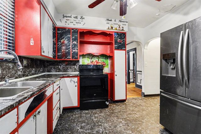 683 Capital Avenue, Battle Creek, MI 49017