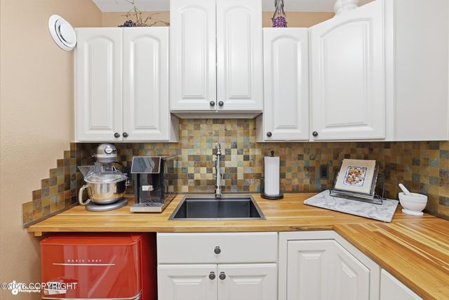 39285 Swanson River Road, Sterling, AK 99672