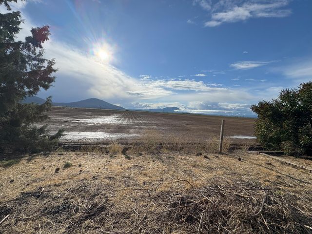 25991 Cir Bell Road, Fall River Mills, CA 96028