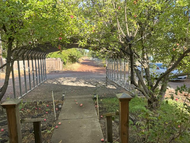 25991 Cir Bell Road, Fall River Mills, CA 96028