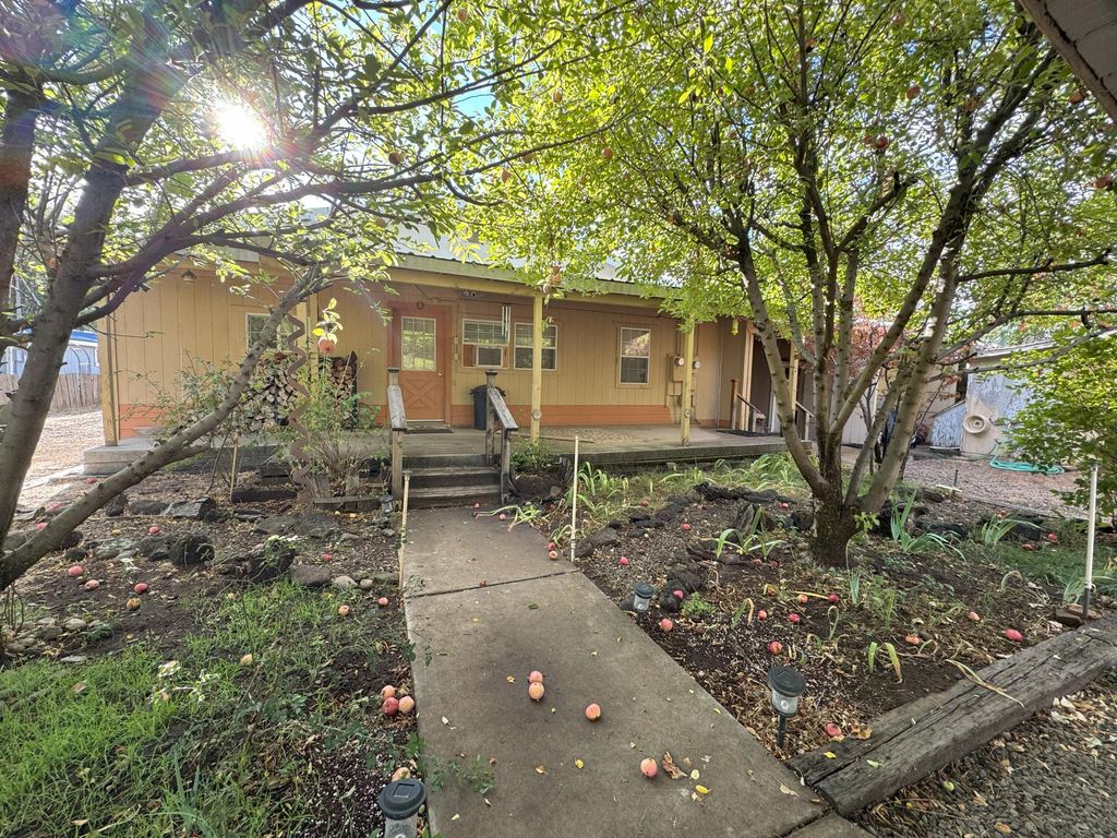 25991 Cir Bell Road, Fall River Mills, CA 96028