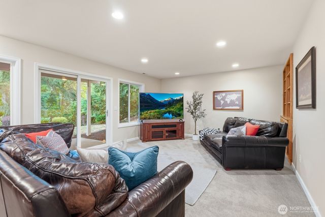 6105 128th Street SW, Mukilteo, WA 98275