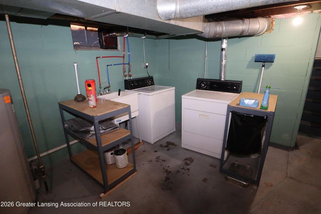 2306 Teel Avenue, Lansing, MI 48910