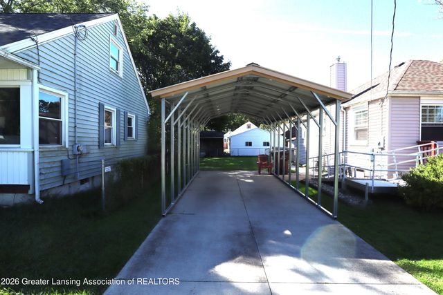 2306 Teel Avenue, Lansing, MI 48910