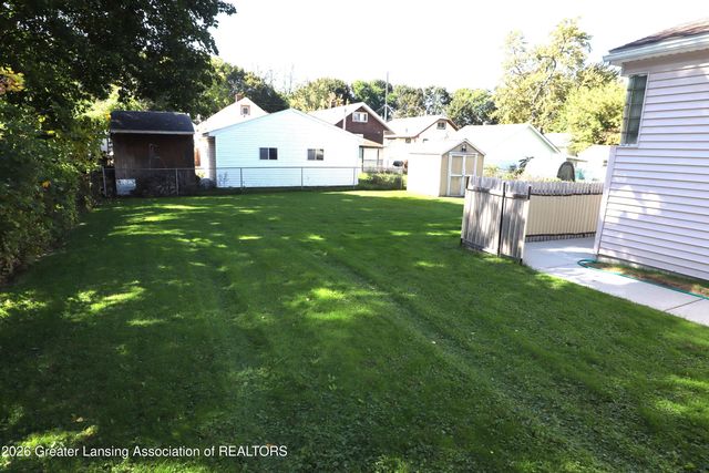 2306 Teel Avenue, Lansing, MI 48910