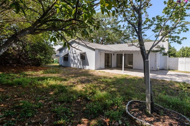 2221 CYPRESS POINT DRIVE E, Clearwater, FL 33763