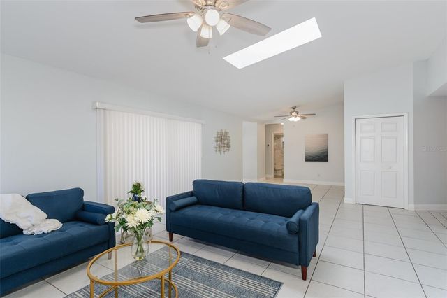 2221 CYPRESS POINT DRIVE E, Clearwater, FL 33763