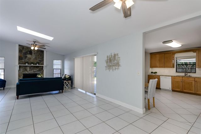 2221 CYPRESS POINT DRIVE E, Clearwater, FL 33763
