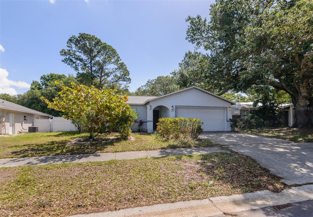 2221 CYPRESS POINT DRIVE E, Clearwater, FL 33763