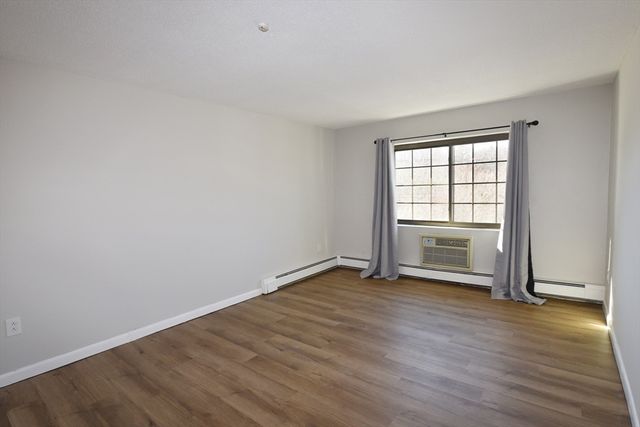 135 Grove St 133, Rockland, MA 02370