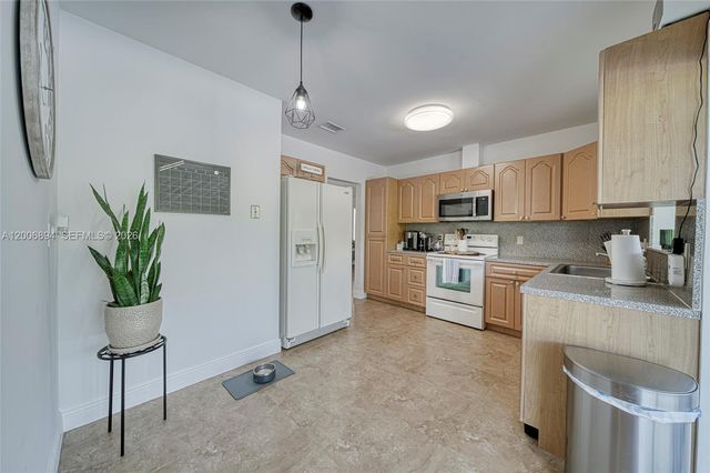 10600 SW 80th Court, Miami, FL 33156