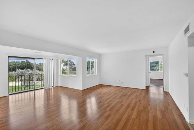 4991 Sable Pine Circle C2, West Palm Beach, FL 33417