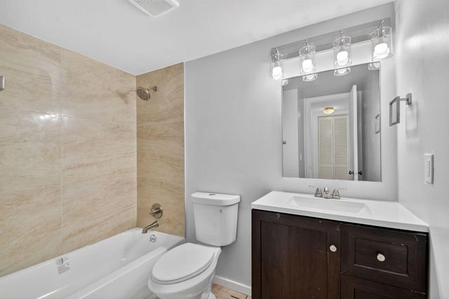 4991 Sable Pine Circle C2, West Palm Beach, FL 33417