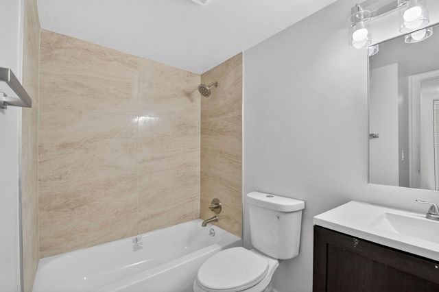 4991 Sable Pine Circle C2, West Palm Beach, FL 33417