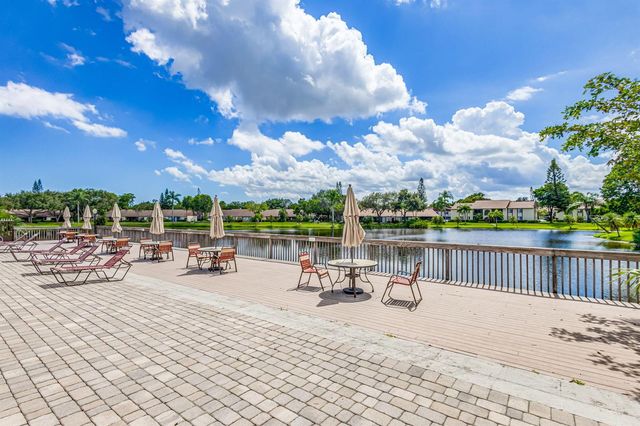 4991 Sable Pine Circle C2, West Palm Beach, FL 33417