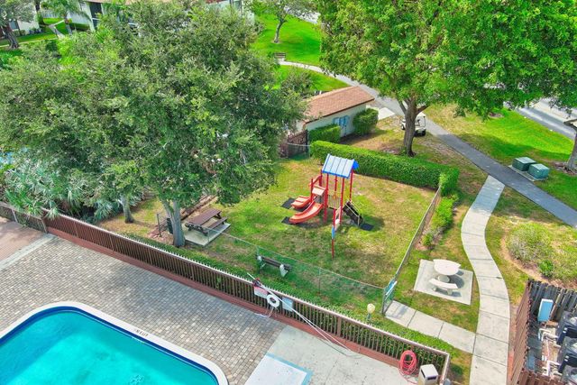 4991 Sable Pine Circle C2, West Palm Beach, FL 33417
