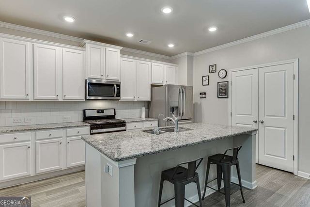 23 Dorset Way, Hoschton, GA 30548