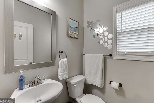 23 Dorset Way, Hoschton, GA 30548