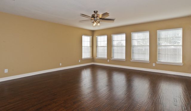 318 Kissimmee Drive, Arlington, TX 76002