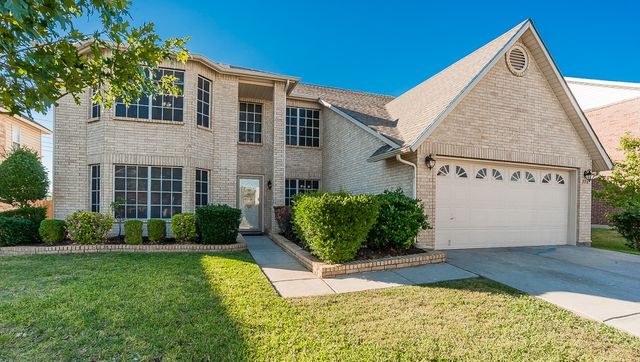 318 Kissimmee Drive, Arlington, TX 76002