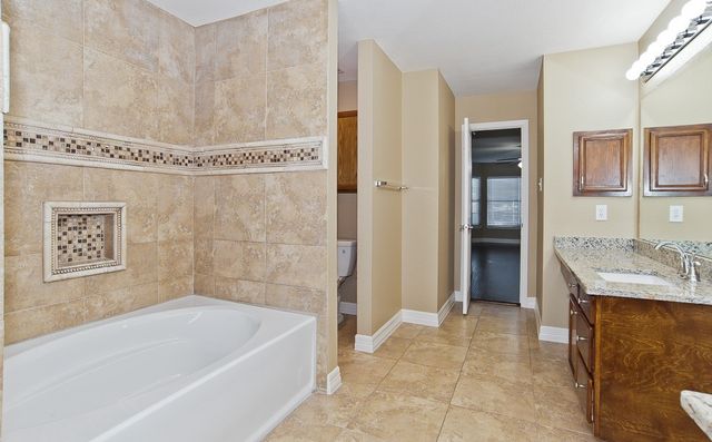 318 Kissimmee Drive, Arlington, TX 76002