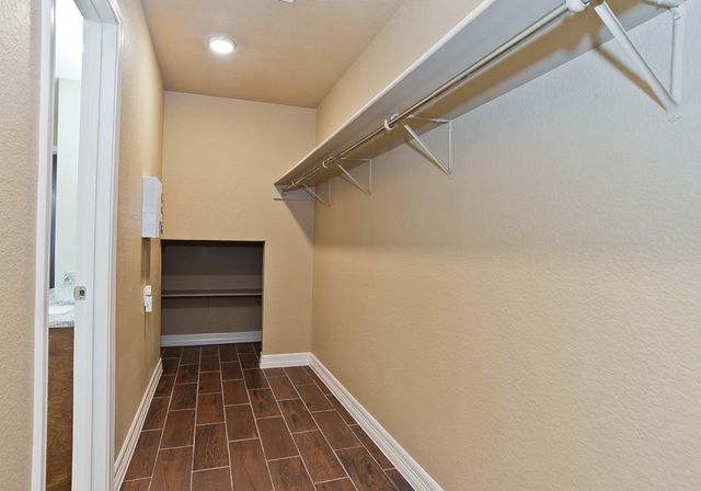 318 Kissimmee Drive, Arlington, TX 76002