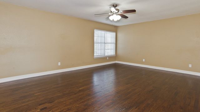 318 Kissimmee Drive, Arlington, TX 76002