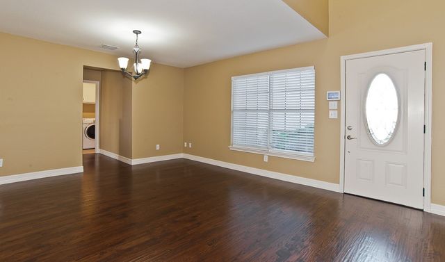 318 Kissimmee Drive, Arlington, TX 76002