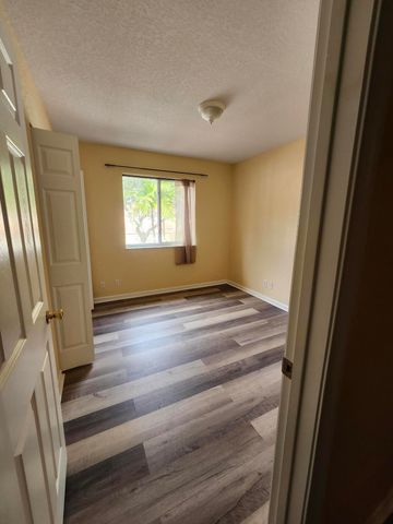 6098 Eaton Street, West Palm Beach, FL 33411