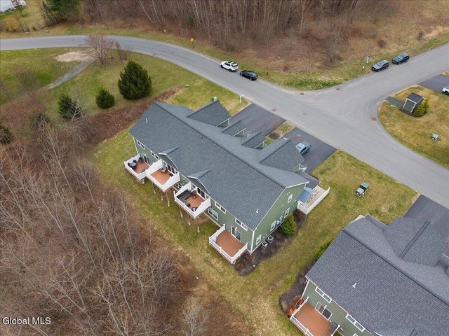 38 Kasey Pass, Ballston, NY 12020