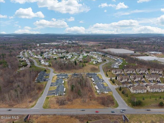 38 Kasey Pass, Ballston, NY 12020