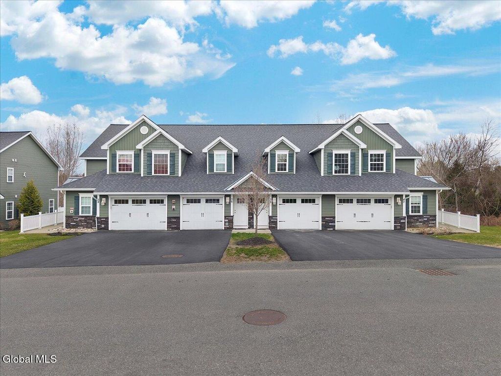 38 Kasey Pass, Ballston, NY 12020