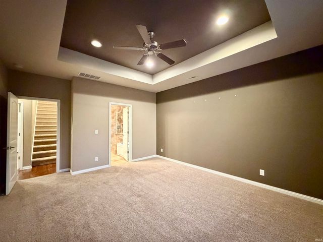 3043 Paradise Circle, Newburgh, IN 47630
