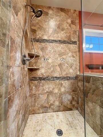 3043 Paradise Circle, Newburgh, IN 47630