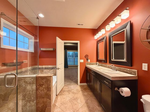 3043 Paradise Circle, Newburgh, IN 47630