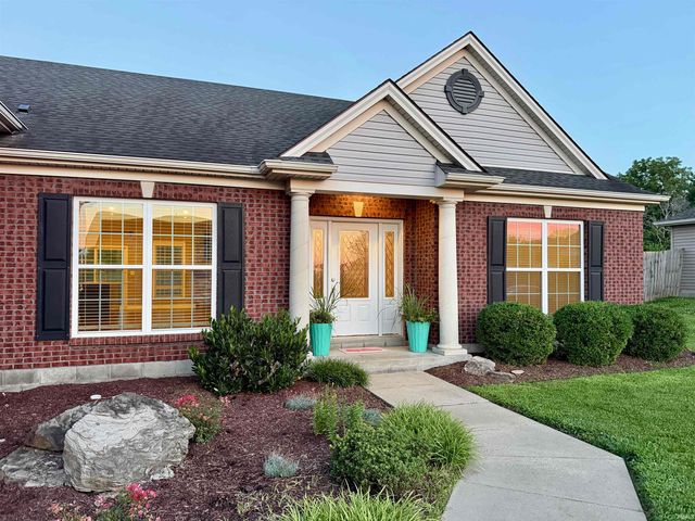 3043 Paradise Circle, Newburgh, IN 47630