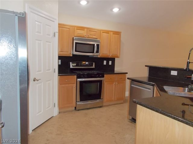 8317 Jeremiahs Lodge Avenue, Las Vegas, NV 89131