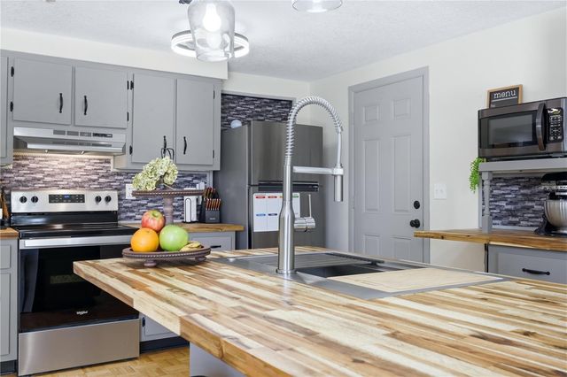 21298 MIDWAY BOULEVARD, Port Charlotte, FL 33952