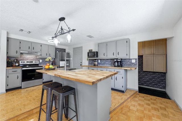 21298 MIDWAY BOULEVARD, Port Charlotte, FL 33952