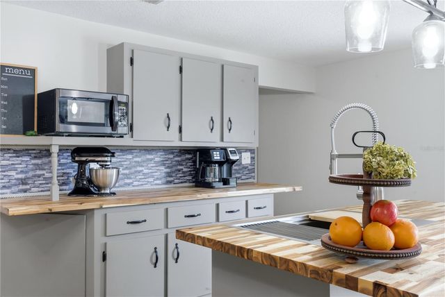 21298 MIDWAY BOULEVARD, Port Charlotte, FL 33952