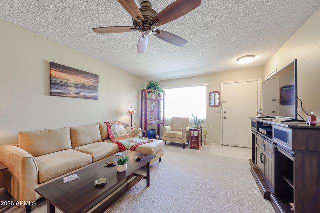 13812 N GARDEN COURT Drive, Sun City, AZ 85351