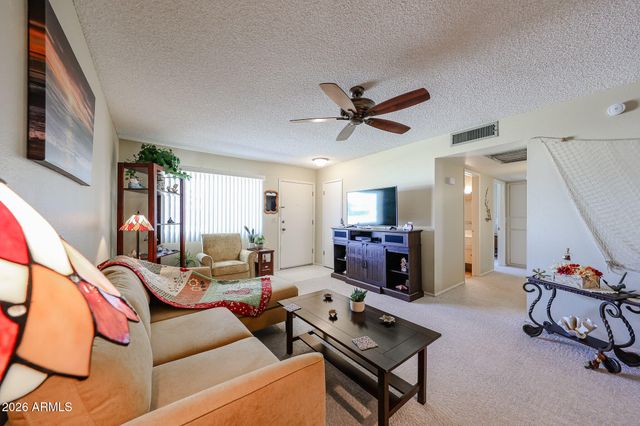 13812 N GARDEN COURT Drive, Sun City, AZ 85351