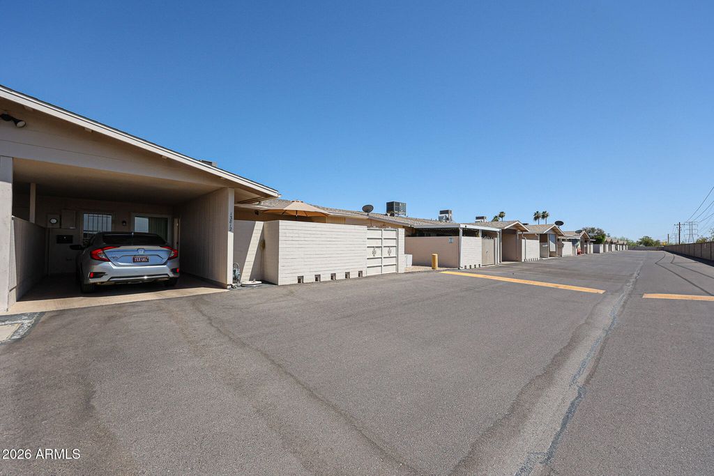 13812 N GARDEN COURT Drive, Sun City, AZ 85351 — photo 2