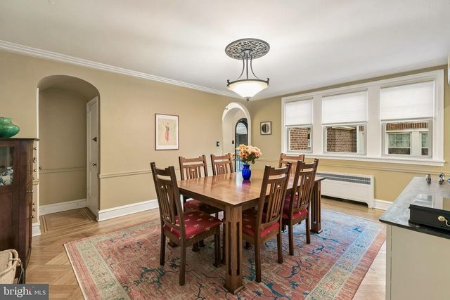 413 E ALLENS LN, Philadelphia, PA 19119