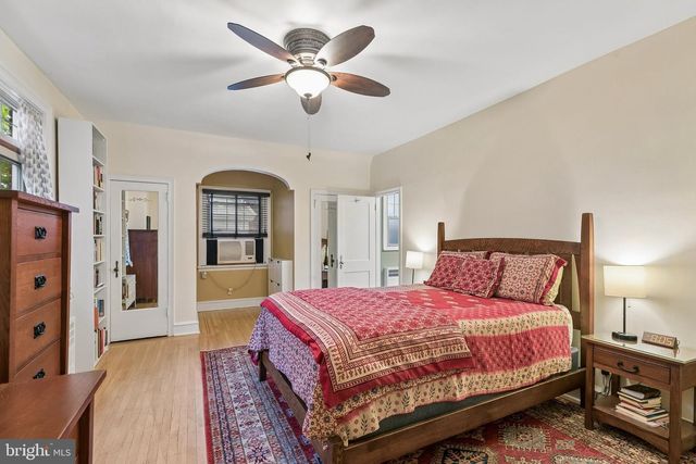 413 E ALLENS LN, Philadelphia, PA 19119