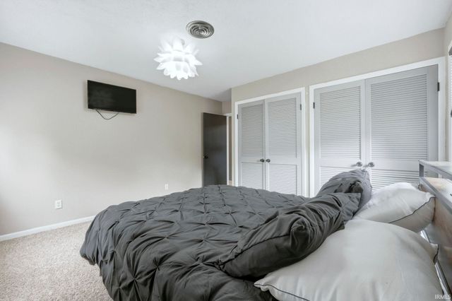 9204 Barbara Lane, Fort Wayne, IN 46804