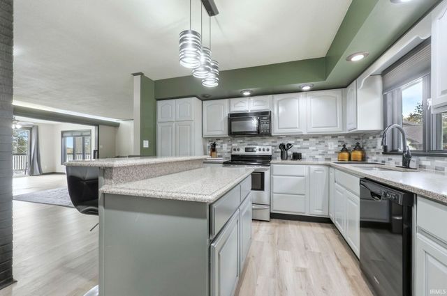 9204 Barbara Lane, Fort Wayne, IN 46804