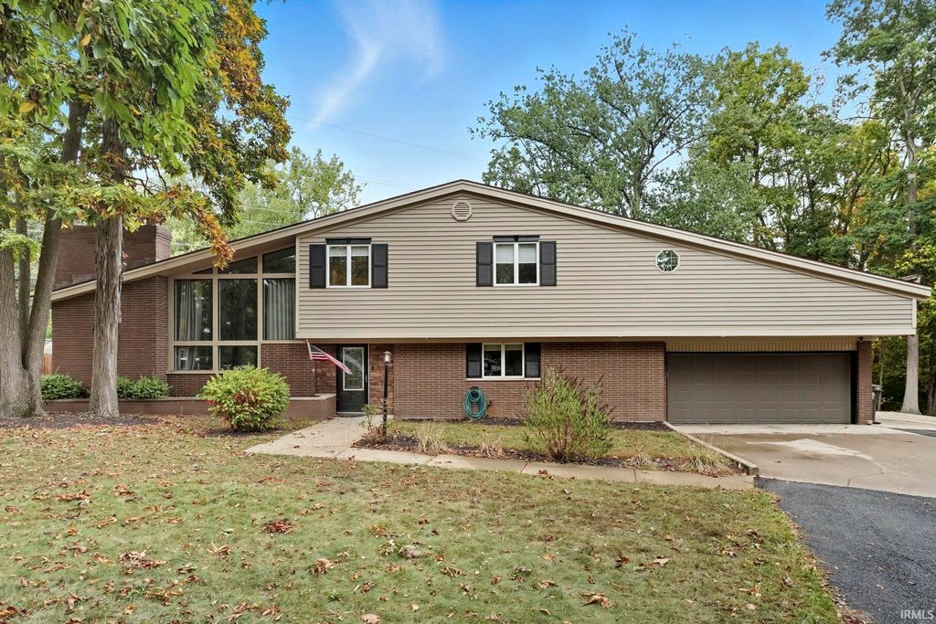 9204 Barbara Lane, Fort Wayne, IN 46804